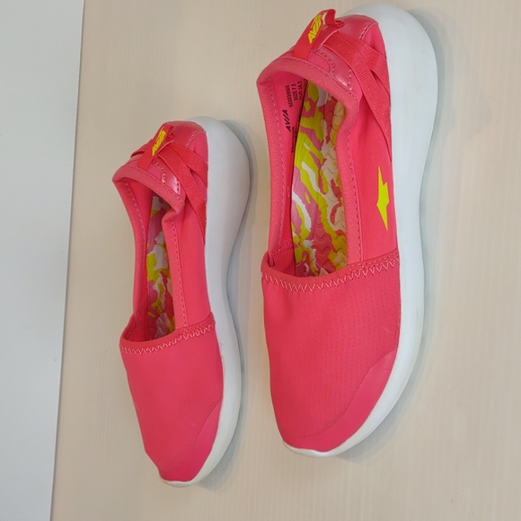 Avia Women's Coral Fabric Escape Lightweight Slip-On Walking Shoe Flats - Picture 5 of 14